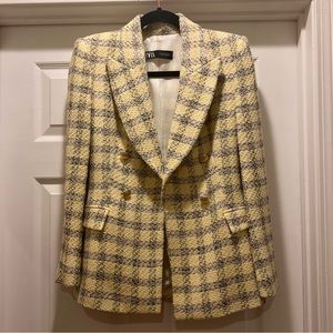 XS Zara tweed black and yellow blazer. Worn once in perfect condition.